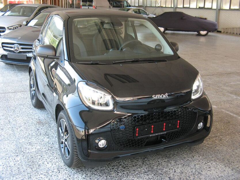 Smart ForTwo 9.000 km 13.999 € Meerbusch-Lank Düsseldorf/Flughafen 6Km entfernt 40668