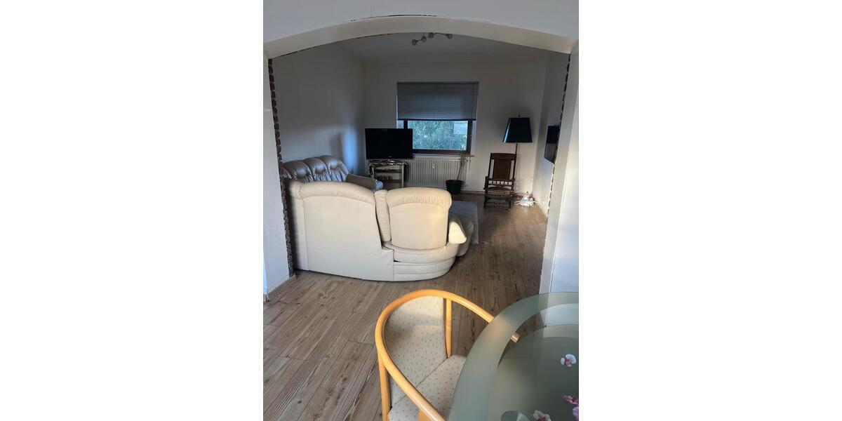 Etagenwohnung Krefeld Benrad - 2 Zimmer, 82 m&sup2;, 943&euro; | Angebot:26367892