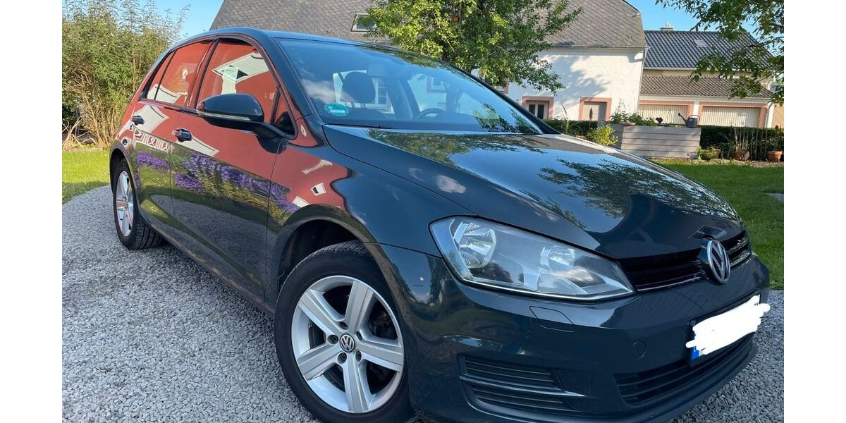 VW Golf 194.000 km 6.390 &euro; Dinslaken 46537