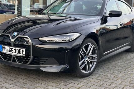 BMW i4 34.990 km 33.380 &euro; Mülheim 45472