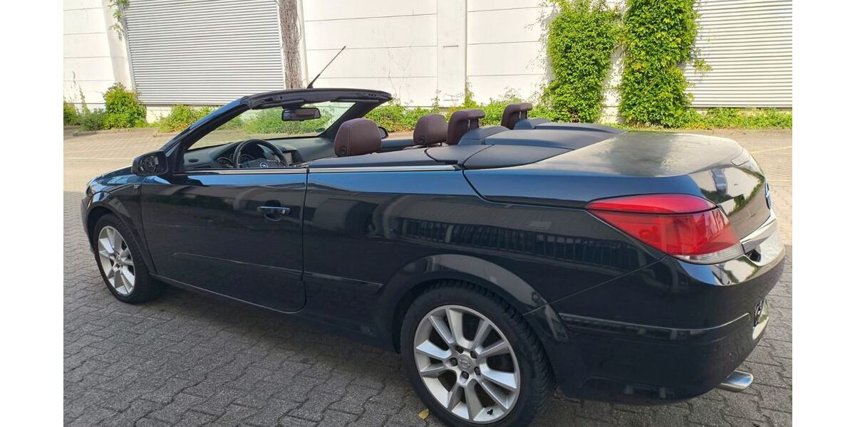 Opel Astra 151.000 km 2.199 &euro; Essen 45145