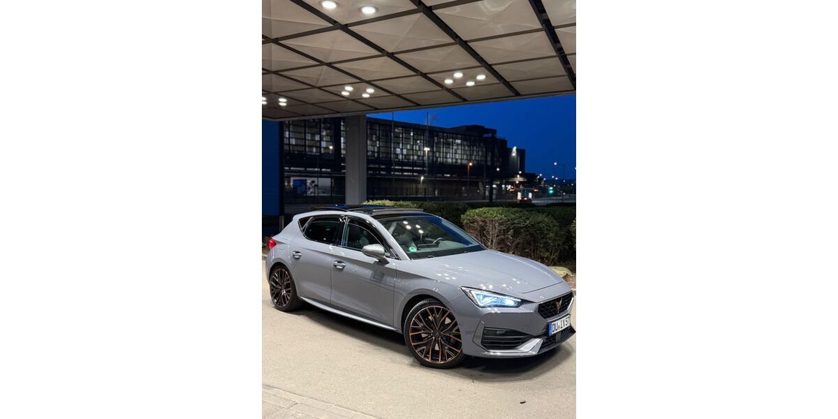 Cupra Leon 62.001 km 28.000 &euro; Duisburg 47179