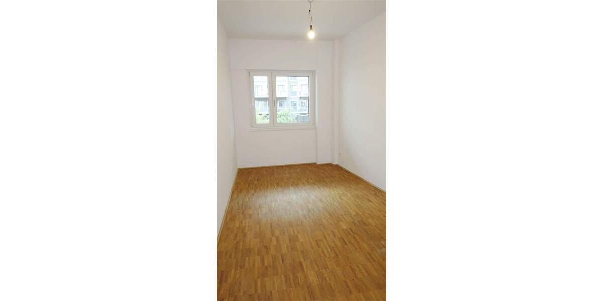 Etagenwohnung Düsseldorf Flingern Nord - 3 Zimmer, 108 m&sup2;, 1.739&euro; | Angebot:25156419