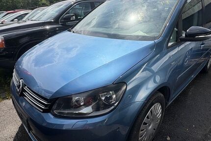 VW Touran 233.000 km 4.599 &euro; Bottrop 46238