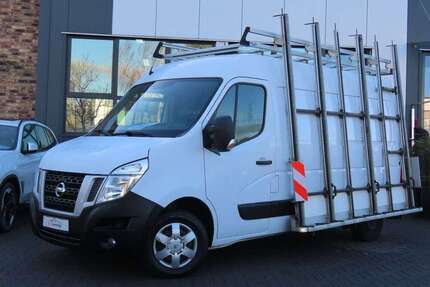 Nissan NV400