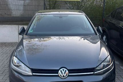VW Golf 141.000 km 10.600 &euro; Duisburg 47119