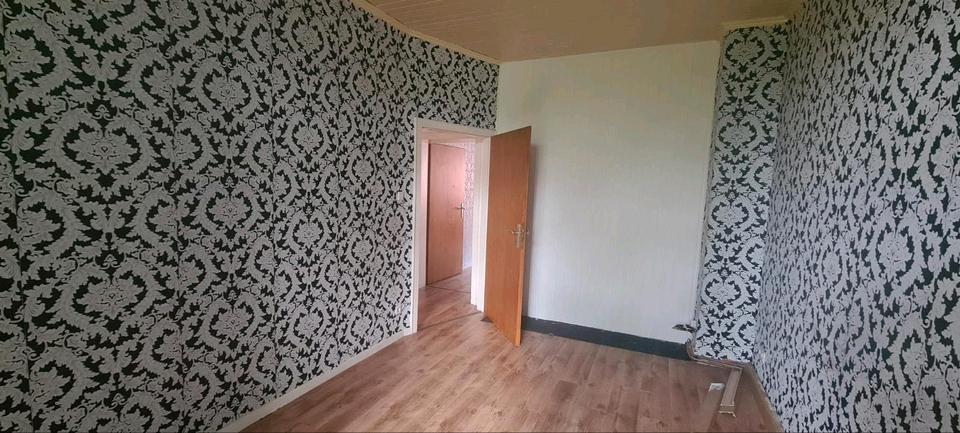 Etagenwohnung Duisburg Hamborn - 4 Zimmer, 84 m&sup2;, 700&euro; | Angebot:25430762