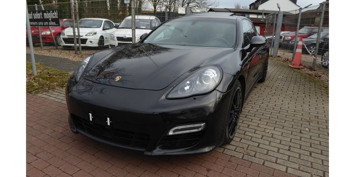 Porsche Panamera 206.000 km 22.850 &euro; Duisburg 47249