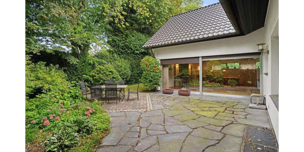 Einfamilienhaus Ratingen Hösel - 9 Zimmer, 303 m&sup2;, 1.450.000&euro; | Angebot:24462555