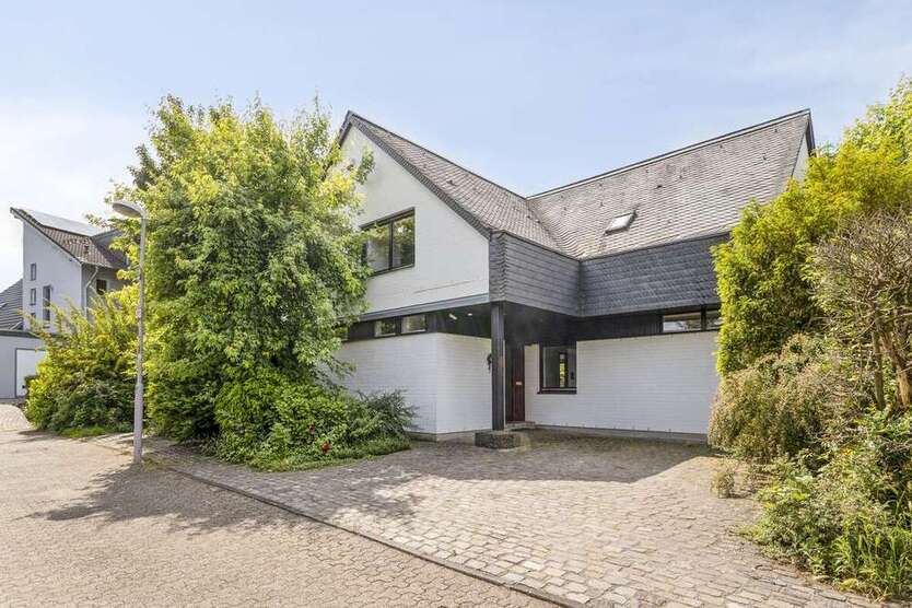 Haus zum Kaufen in Mülheim an der Ruhr 1.545.000 € 250 m²