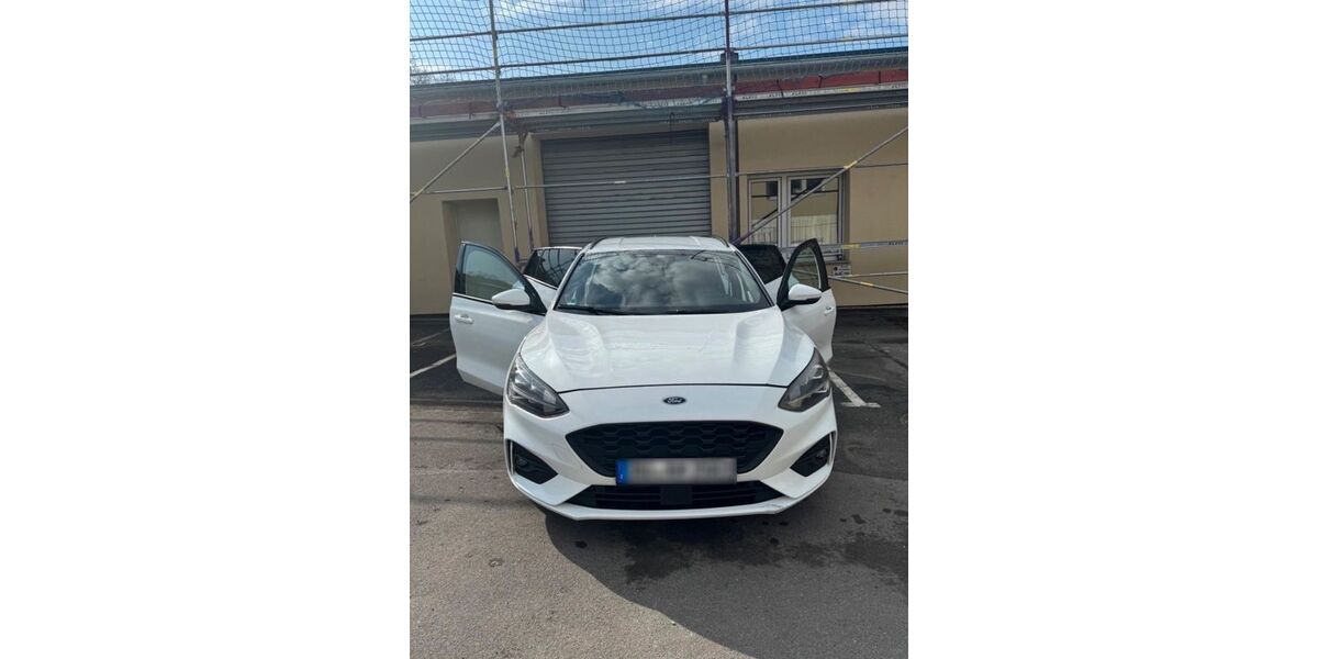 Ford Focus 120.700 km 12.900 &euro; Duisburg 47057