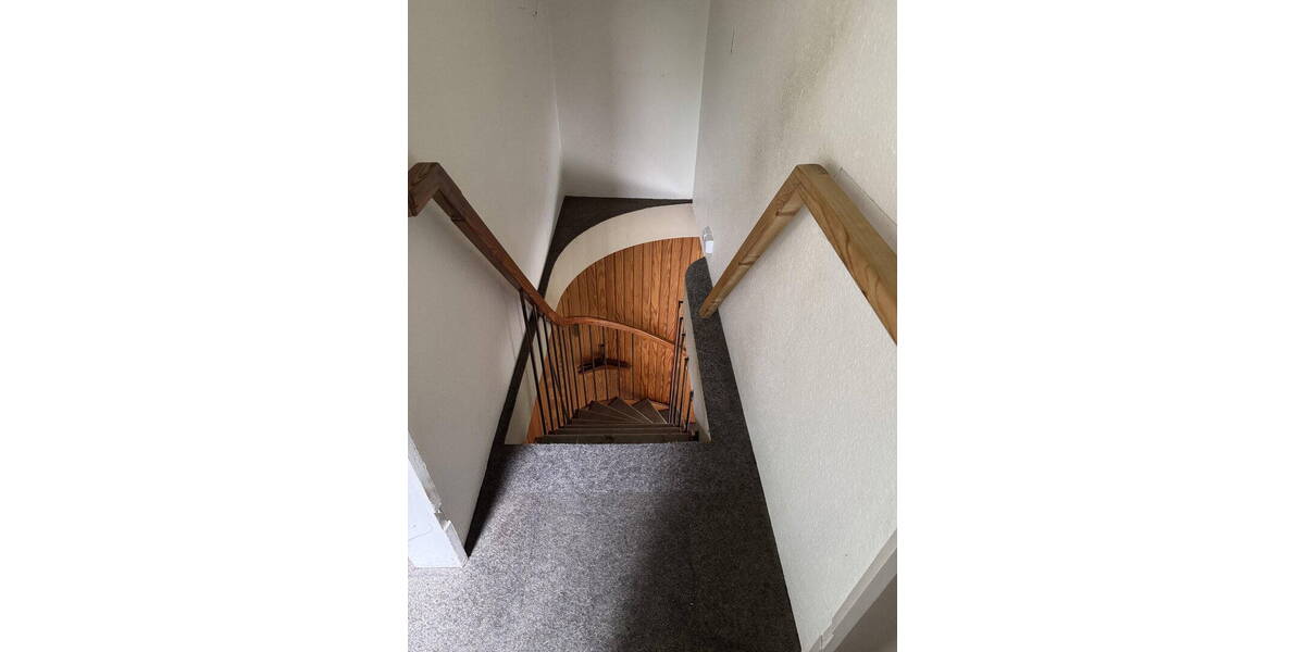 Einfamilienhaus Essen Bergerhausen - 8 Zimmer, 180 m&sup2;, 345.000&euro; | Angebot:26583846