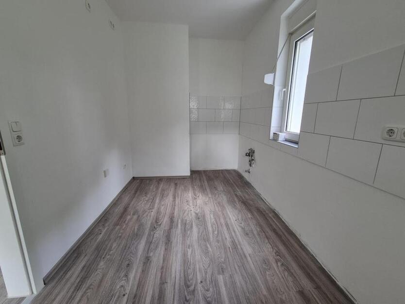 Helle 4-Zimmer-Wohnung mit Balkon! zimmer