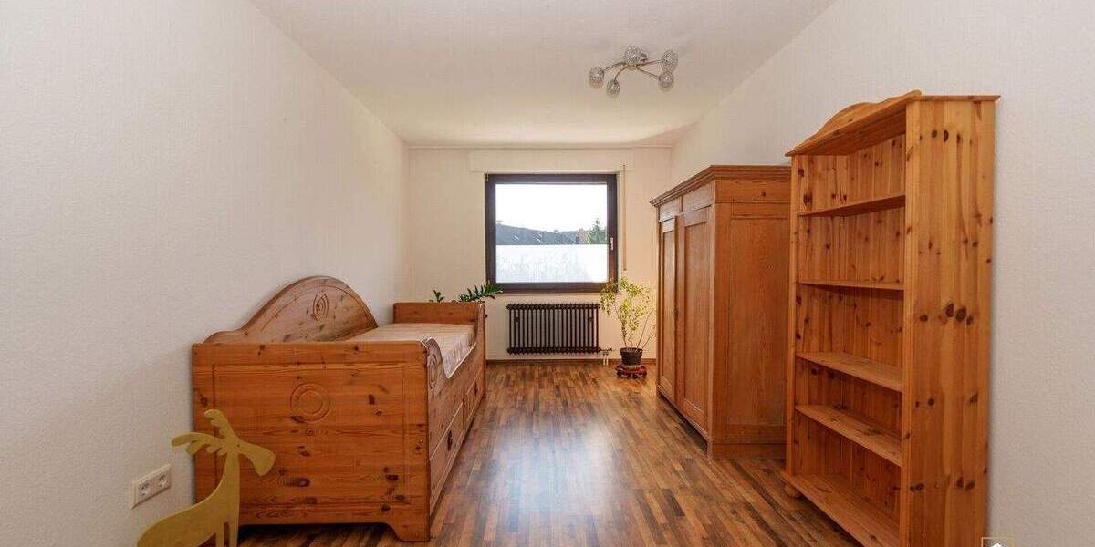 Mehrfamilienhaus, Wohnhaus Krefeld / Fischeln Fischeln - 5 Zimmer, 150 m&sup2;, 499.000&euro; | Angebot:25474041