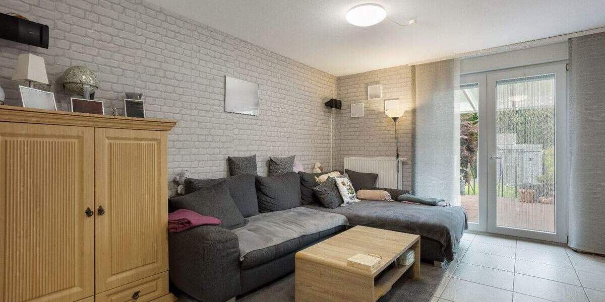 Energetisch gut modernisiertes Reihenmittelhaus mit Garten, Stellplatz, Wallbox und Photovoltaik 5 zimmer