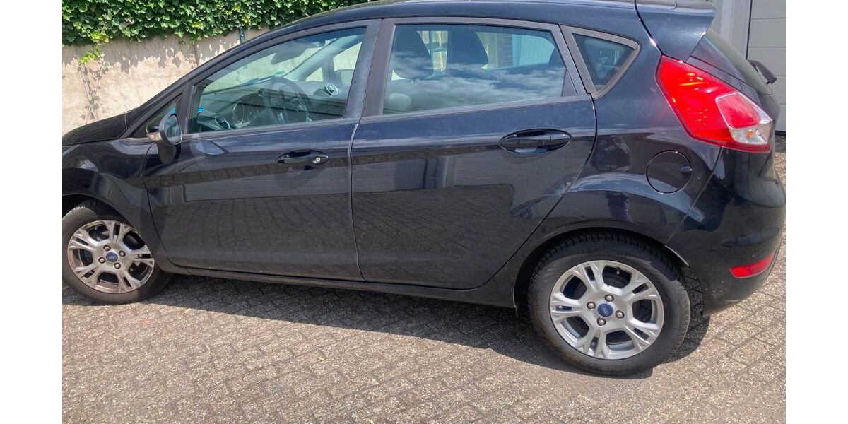 Ford Fiesta 123.000 km 5.999 &euro; Ratingen-Homberg 40882