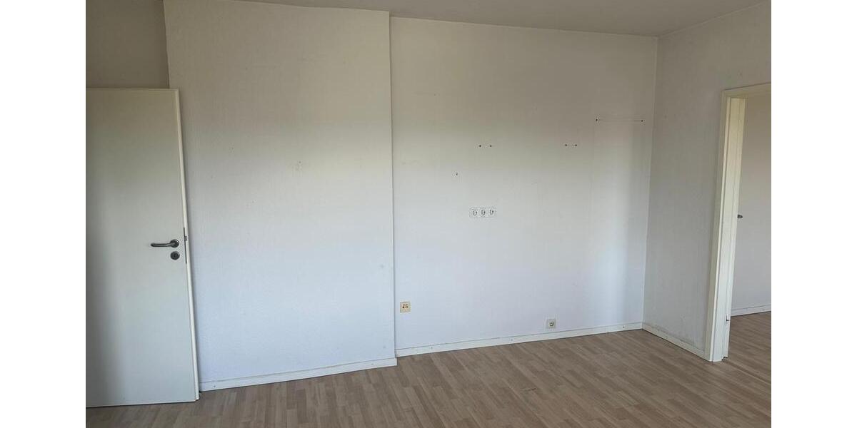 Etagenwohnung Krefeld Cracau - 2 Zimmer, 48 m&sup2;, 390&euro; | Angebot:26380188