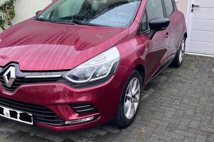Renault Clio 93.500 km 7.600 € Viersen 41749