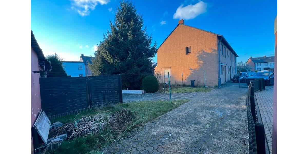 Reihenhaus Duisburg Hochheide - 3 Zimmer, 95 m&sup2;, 285.000&euro; | Angebot:25299495