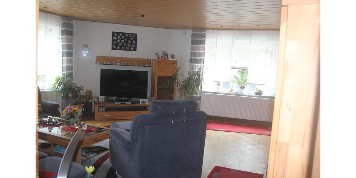Erdgeschoßwohnung Gelsenkirchen Erle - 5 Zimmer, 180 m&sup2;, 209.000&euro; | Angebot:27002739