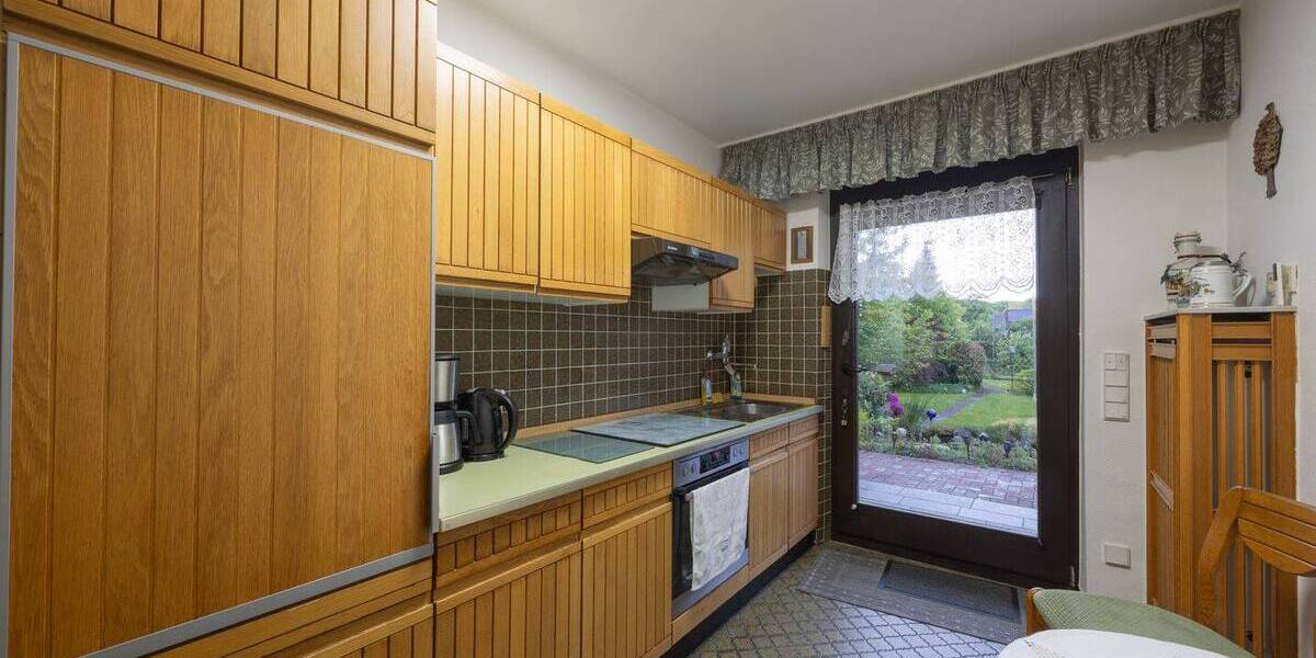 Mehrfamilienhaus, Wohnhaus Krefeld Uerdingen - 8 Zimmer, 201 m&sup2;, 475.000&euro; | Angebot:26695172