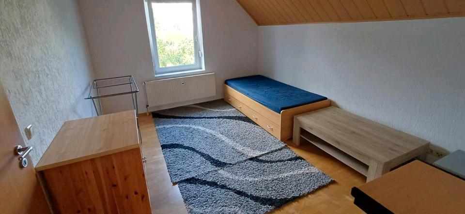 Etagenwohnung Essen Stadtbezirk VII - 3 Zimmer, 73 m&sup2;, 850&euro; | Angebot:26152391