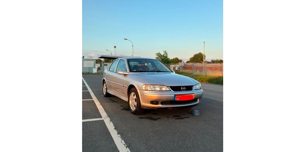 Opel Vectra 142.000 km 1.900 &euro; Voerde 46562