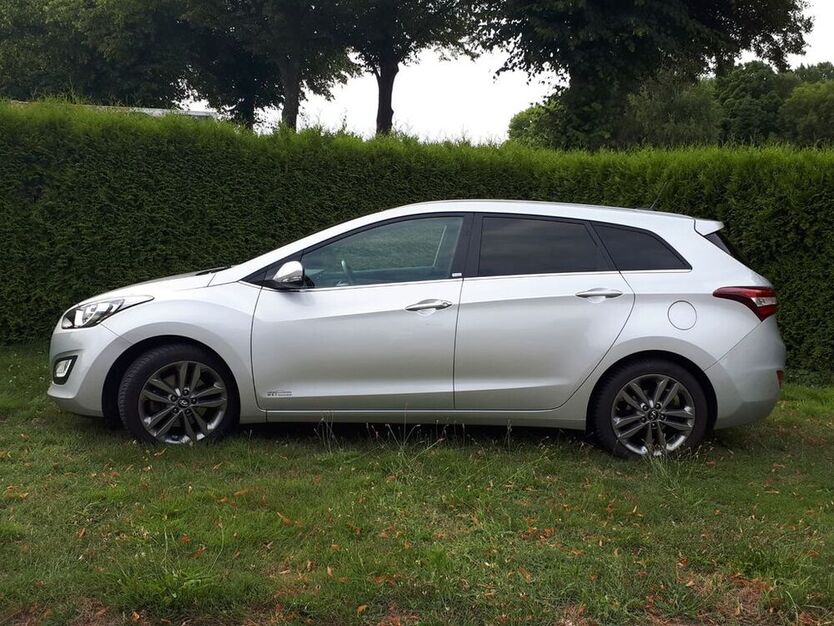 i30