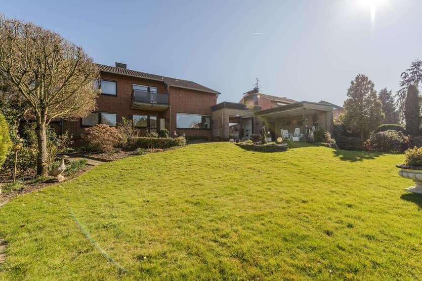 Haus zum Kaufen in Korschenbroich 650.000 € 210 m²