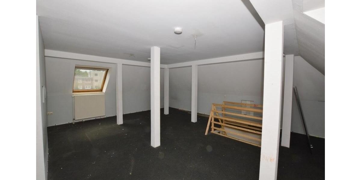 Dachgeschoßwohnung Gelsenkirchen Erle - 3.5 Zimmer, 75 m&sup2;, 492&euro; | Angebot:24614485