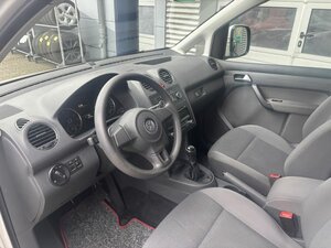 VW Caddy Kasten/Kombi 1.2 TSI 7 Sitzer Trendline 127.685 km 11.489 € Meerbusch 40667