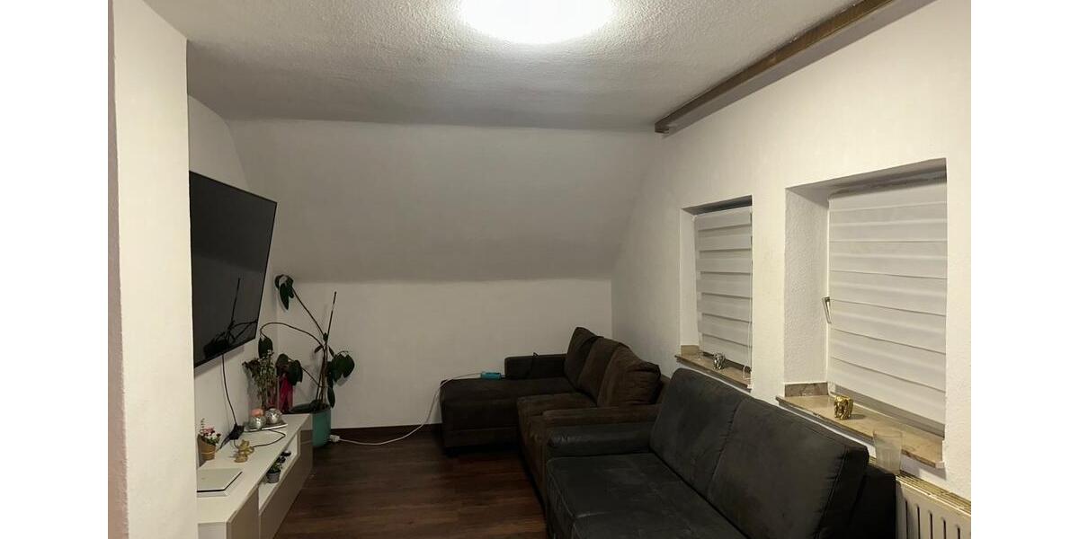 Dachgeschoßwohnung Duisburg Angerhausen - 3 Zimmer, 60 m&sup2;, 570&euro; | Angebot:25131180