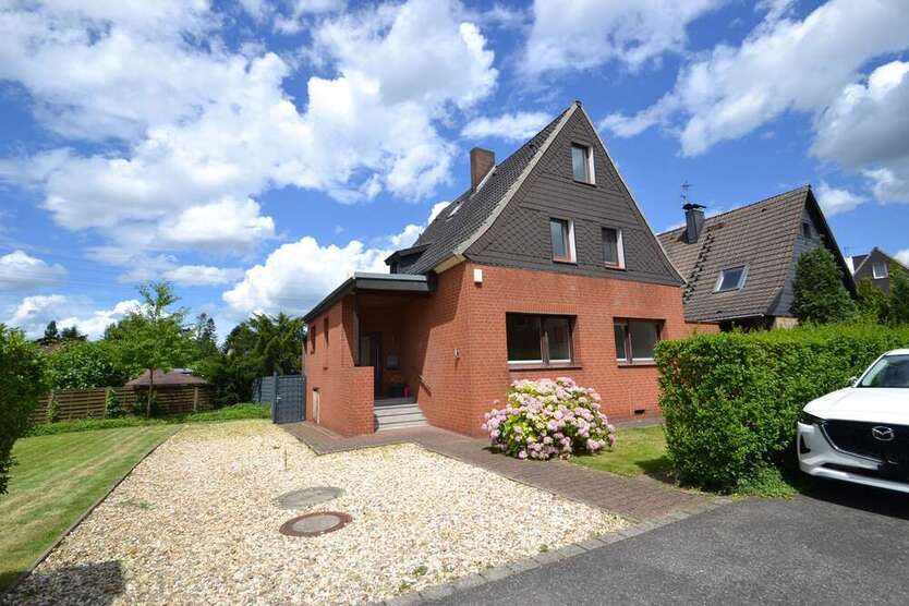 Haus zum Kaufen in Düsseldorf 749.900 € 139 m²