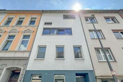 Haus Krefeld Cracau - 8 Zimmer, 216 m&sup2;, 1.900&euro; | Angebot:26853116