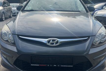 Hyundai i30 96.000 km 3.990 € Duisburg 47138