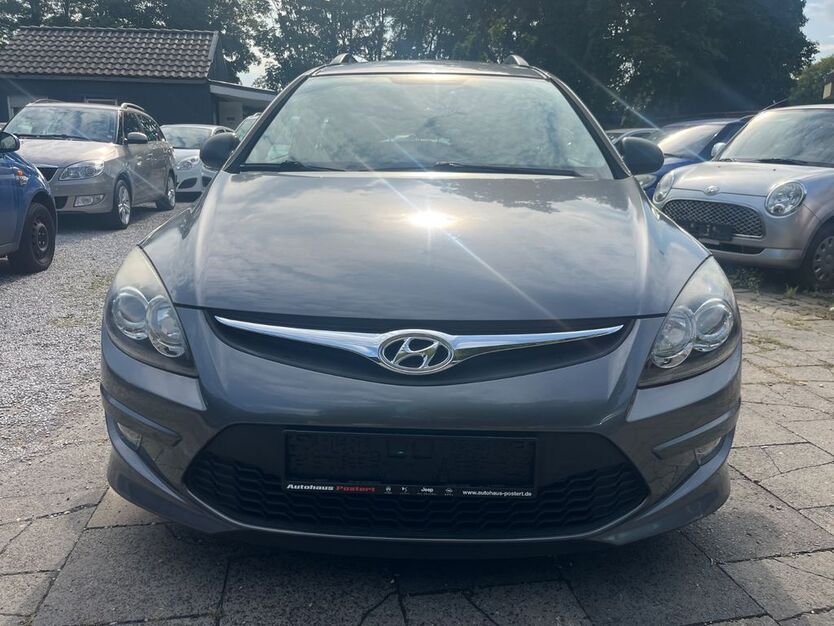 Hyundai i30 96.000 km 3.990 € Duisburg 47138