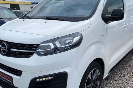 Opel Vivaro 225.600 km 7.430 &euro; Düsseldorf 40231