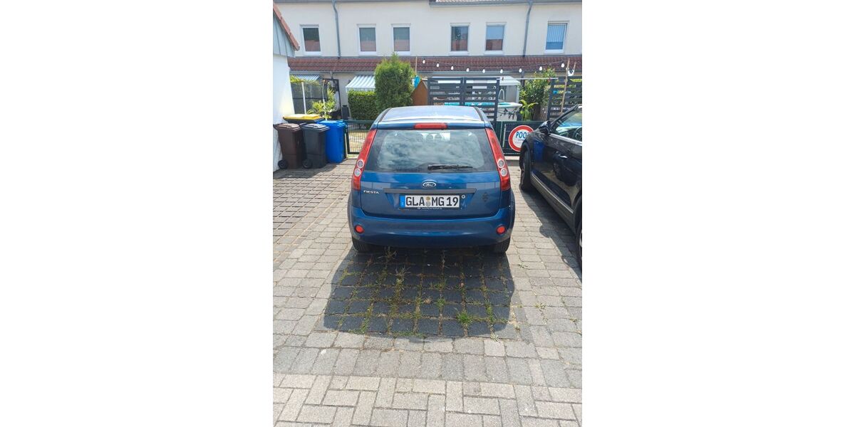 Ford Fiesta 98.000 km 1.450 &euro; Gladbeck 45986