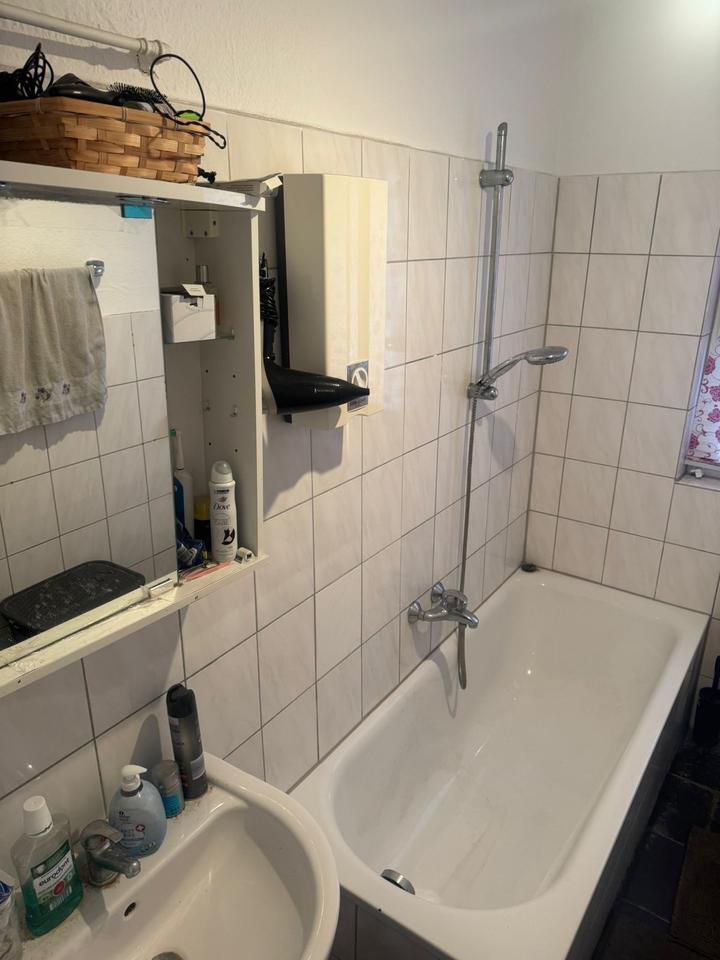 Zum 01.12: Re-Nord 3 Zimmer 66qm inkl. Einbauküche zimmer