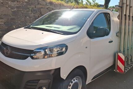 Opel Vivaro 90.000 km 21.900 &euro; Mülheim an der Ruhr 45481