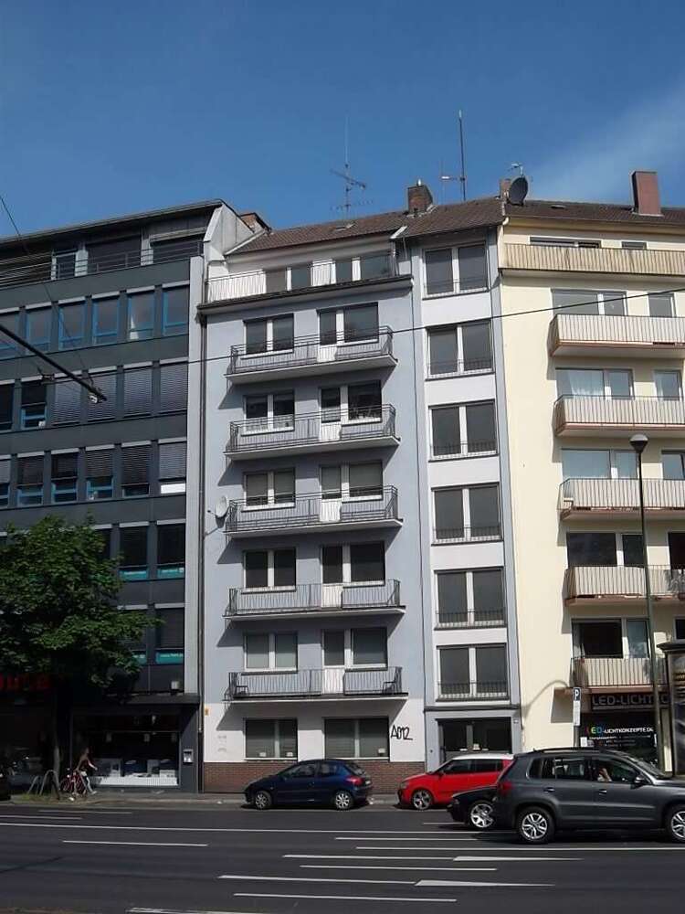 Wohnung zum Mieten in Düsseldorf 900 € 83.37 m²