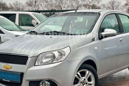 Chevrolet Aveo 57.000 km 5.990 &euro; Oberhausen 46049