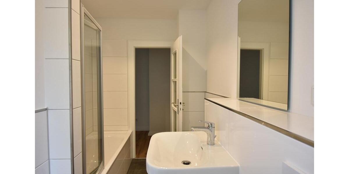 Etagenwohnung Düsseldorf Niederkassel - 2 Zimmer, 75 m&sup2;, 1.155&euro; | Angebot:22440568