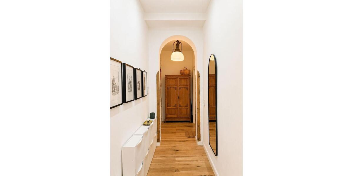 Etagenwohnung Düsseldorf Oberbilk - 3 Zimmer, 108 m&sup2;, 2.285&euro; | Angebot:26327038