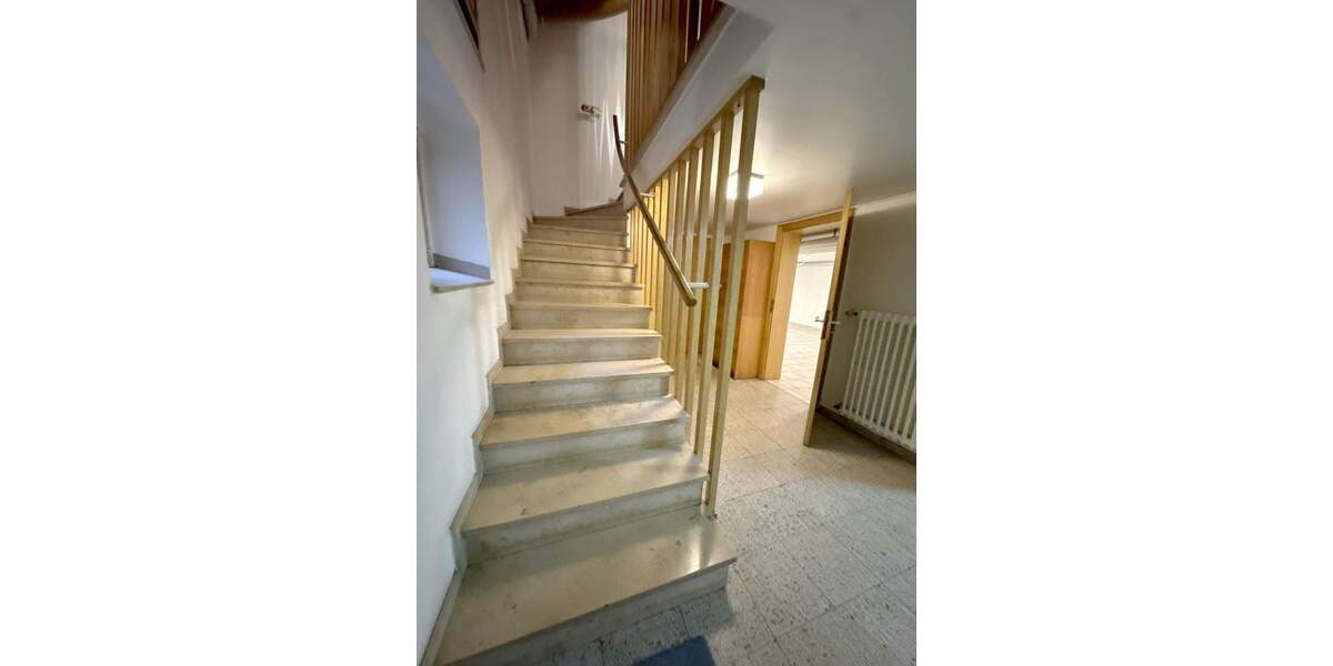 Mehrfamilienhaus, Wohnhaus Oberhausen Sterkrade-Nord - 9 Zimmer, 254 m&sup2;, 759.000&euro; | Angebot:25709919