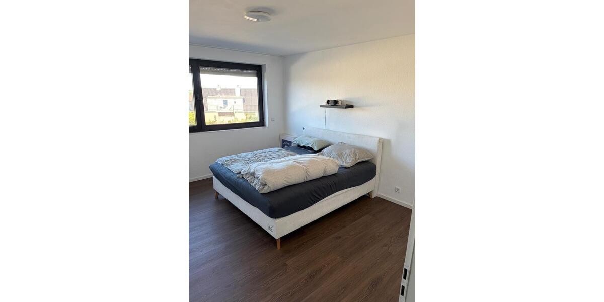 Etagenwohnung Velbert Pöthen - 2 Zimmer, 83 m&sup2;, 1.000&euro; | Angebot:26400651