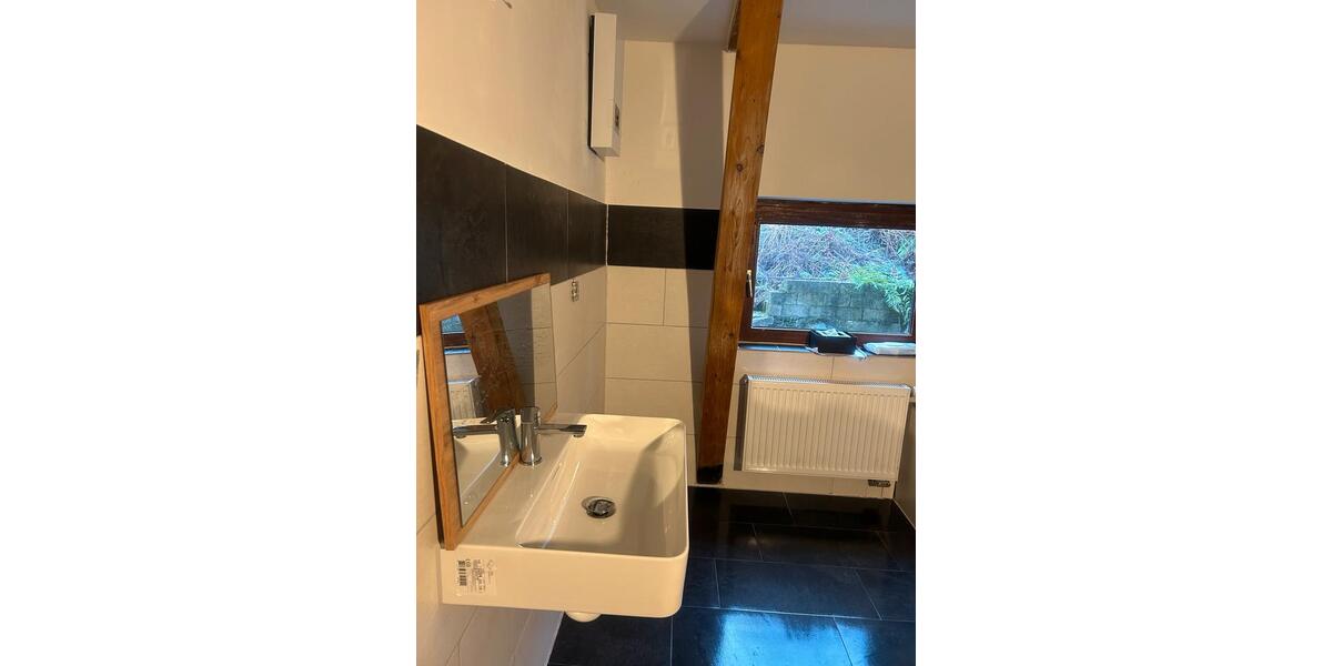 Etagenwohnung Velbert Langenberg - 4 Zimmer, 120 m&sup2;, 1.250&euro; | Angebot:25304052