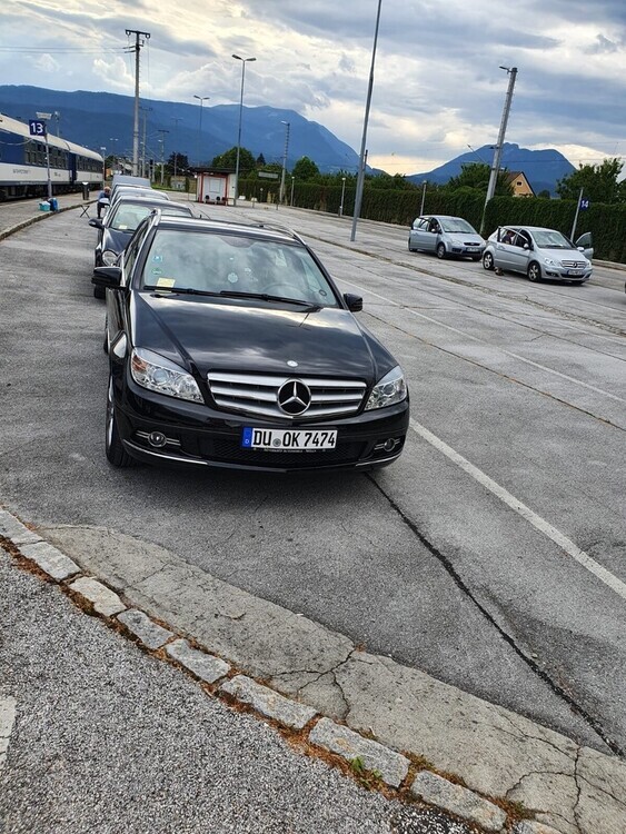 Mercedes-Benz C 180 200.000 km 7.890 € Duisburg 47051