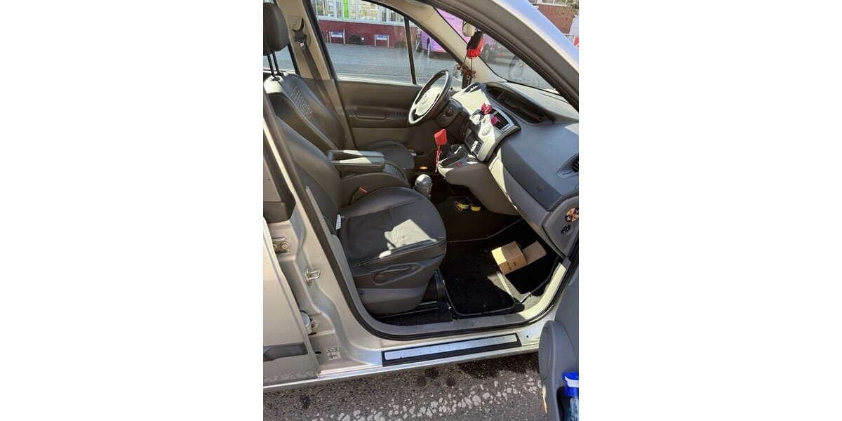 Renault Scenic 115.000 km 3.999 € Heiligenhaus 42579