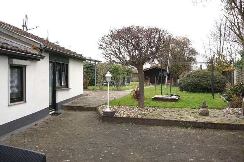 Haus zum Kaufen in Mönchengladbach 365.000 € 200 m²